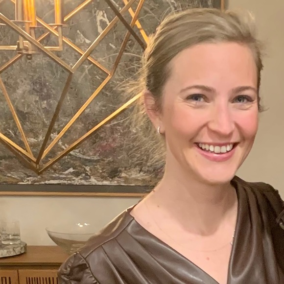 Meet your Posher, Austin - Picture 1 of 2